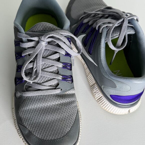 Nike Free Run 5.0 Running Shoes Womens sz 9.5- Grey Purple - Picture 2 of 7